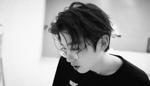 into1成员看周柯宇以前(国际男团INTO1个人学历介绍)(9)