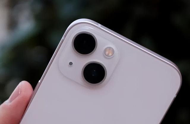 库克回应iphone14pro供不应求(库克回馈果粉iPhone13跌价1180元)(5)