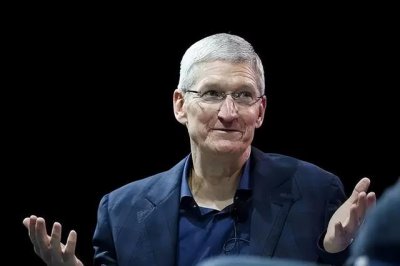 ​库克回应iphone14pro供不应求（库克回馈果粉iPhone13跌价1180元）