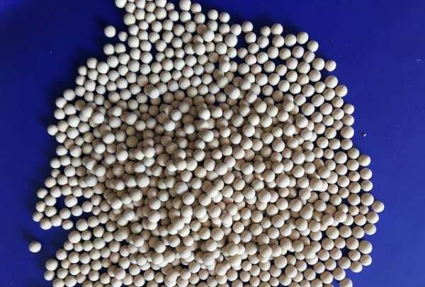 干燥剂是什么样的,什么食品里面有干燥剂图6