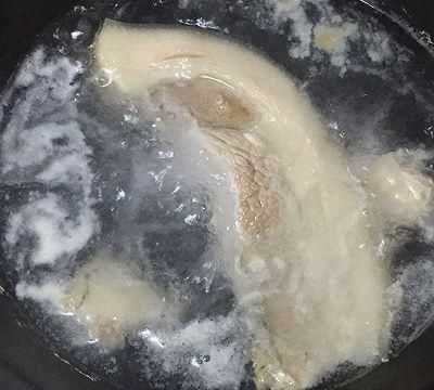 肉焯水后需要在用油煎透吗