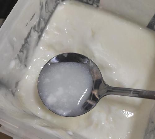 酸奶变成豆腐渣能吃吗