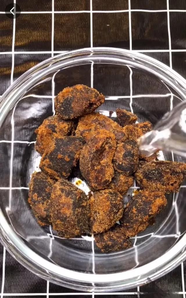珍珠奶茶的珍珠怎么做，都说珍珠奶茶的珍珠Q弹的不像话，那珍珠到底是怎么做的？图3