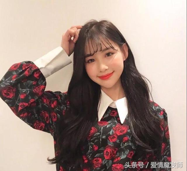 中长卷发这么烫才好看（今年发型这样烫）(26)
