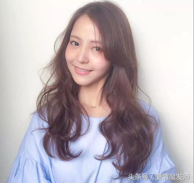 中长卷发这么烫才好看（今年发型这样烫）(17)
