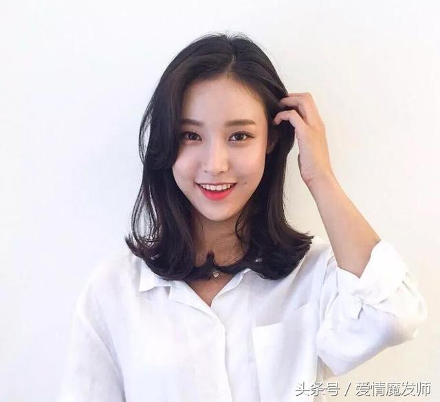 中长卷发这么烫才好看（今年发型这样烫）(6)