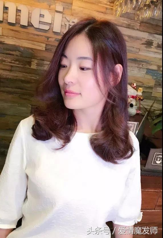 中长卷发这么烫才好看（今年发型这样烫）(19)