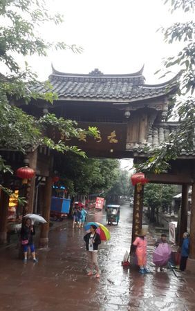 成都到黄龙溪怎么坐车比较好?