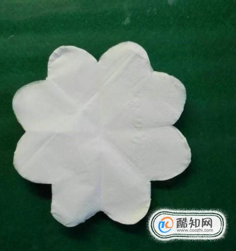 怎样用卫生纸做白花(将纸巾变成白花方法)