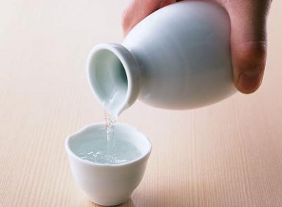 ​五粮液酒春夏秋红包装的价格(五粮液春夏秋冬珍品52度价格)