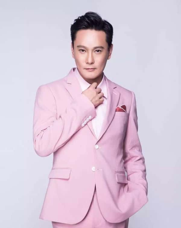 张信哲为什么还单身（歌手张信哲为什么不结婚）