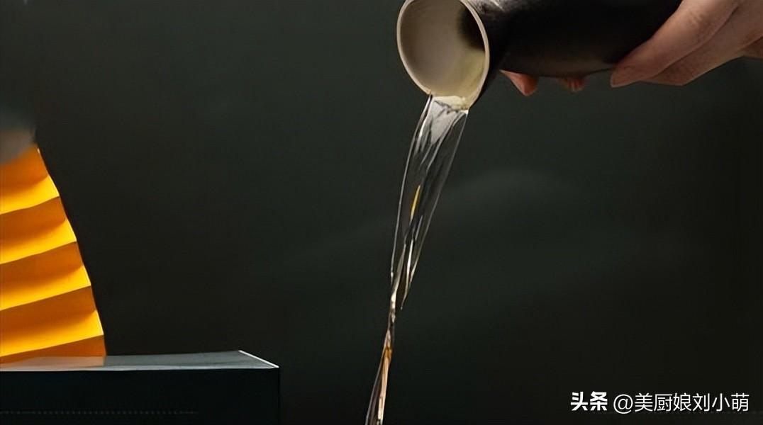 山西竹叶青酒喝了好吗（竹叶青酒一般人喝不了）