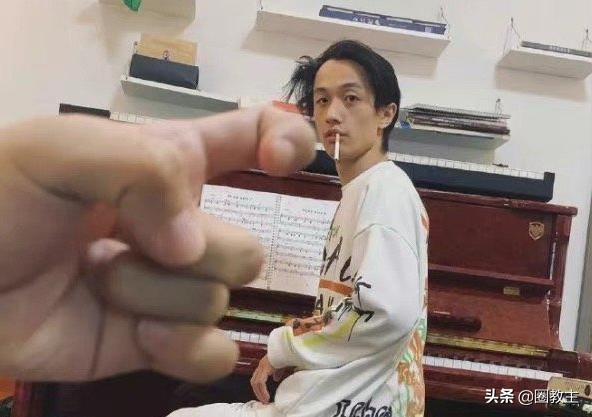 孟美岐最近绯闻（女爱豆孟美岐失格的后果）(20)