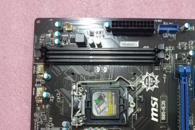​主板h810和b85哪个好