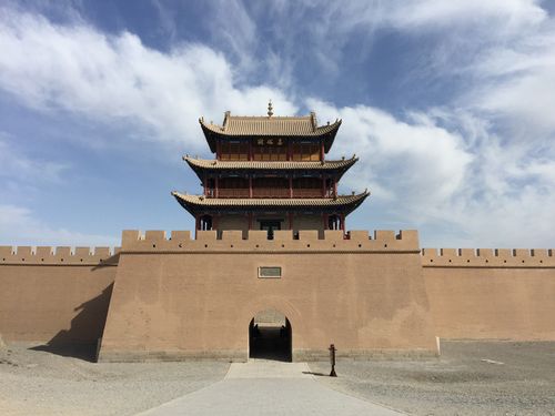 四、天:嘉峪关
