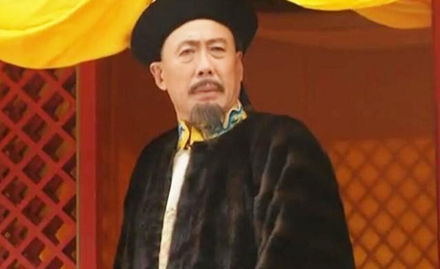 清朝上三旗和下五旗有关姓氏（清朝上三旗和下五旗的区别）