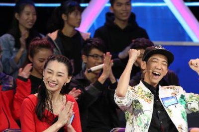 ​谁语争锋主题曲第一个是谁唱的