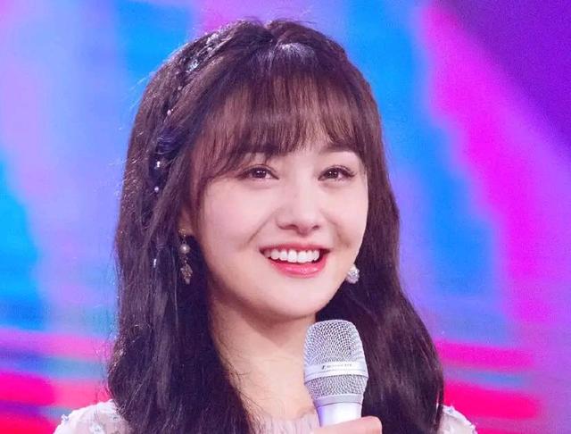 郑爽被封杀后去哪里了（郑爽被封杀后去哪里了）(3)