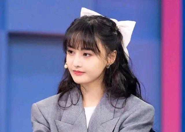 郑爽被封杀后去哪里了（郑爽被封杀后去哪里了）(2)