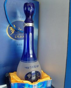 ​蓝色经典梦之蓝广告，蓝色经典梦之蓝42度多少钱一瓶