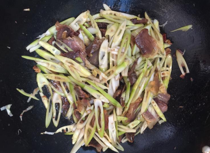 腊肉一般煮多久能煮熟（腊肉煮多久能熟才可以吃）
