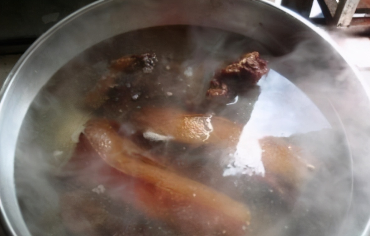 腊肉一般煮多久能煮熟（腊肉煮多久能熟才可以吃）