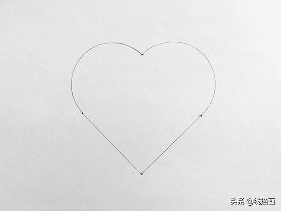 怎样画一个标准的心形(怎么画一个好看的爱心)