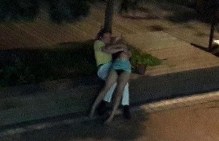 青岛女子醉酒遭性侵,疑被路人当街轮流猥亵图片视频曝光