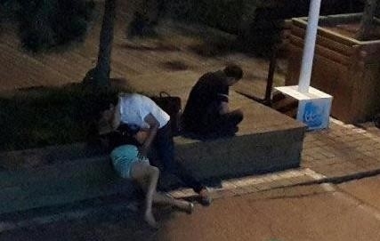 青岛女子醉酒遭性侵,疑被路人当街轮流猥亵图片视频曝光