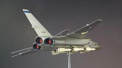 ​我国第一架喷气式战斗机是什么(me262喷气式战斗机图片)