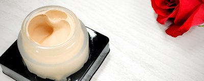 ​粉底霜和粉底液有什么区别