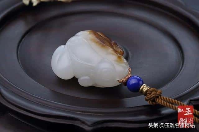 金蟾适合佩戴吗(6种人千万不能带个金蟾)