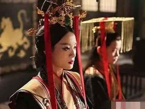 芈月是秦始皇的啥(芈八子是什么位分)