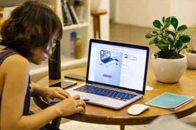 ​汇报工作时被领导训斥，聪明人会用这三招来应对，不会得罪领导