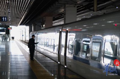 ​@旅客朋友们，这里有一份广州南站给你的清明假期乘车指引