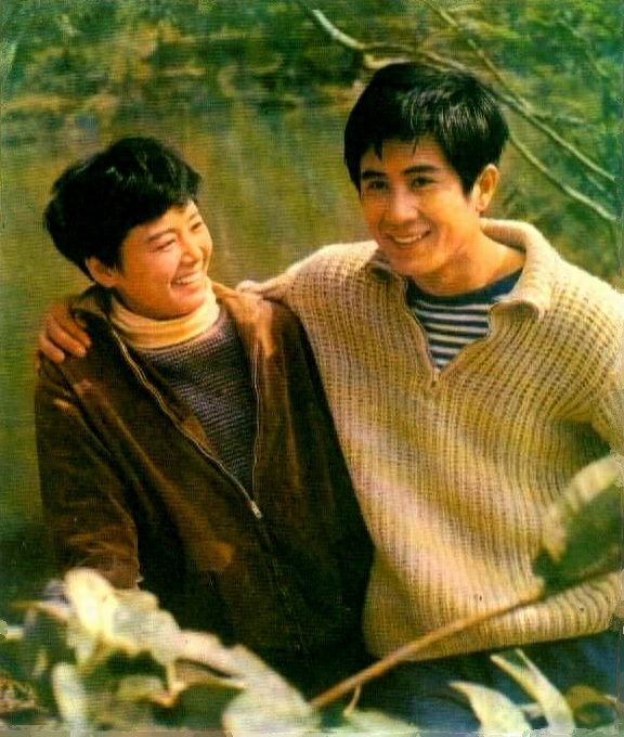 当年四冠王张瑜61岁风范犹存,忘不掉庐山恋情,听不够美妙知音