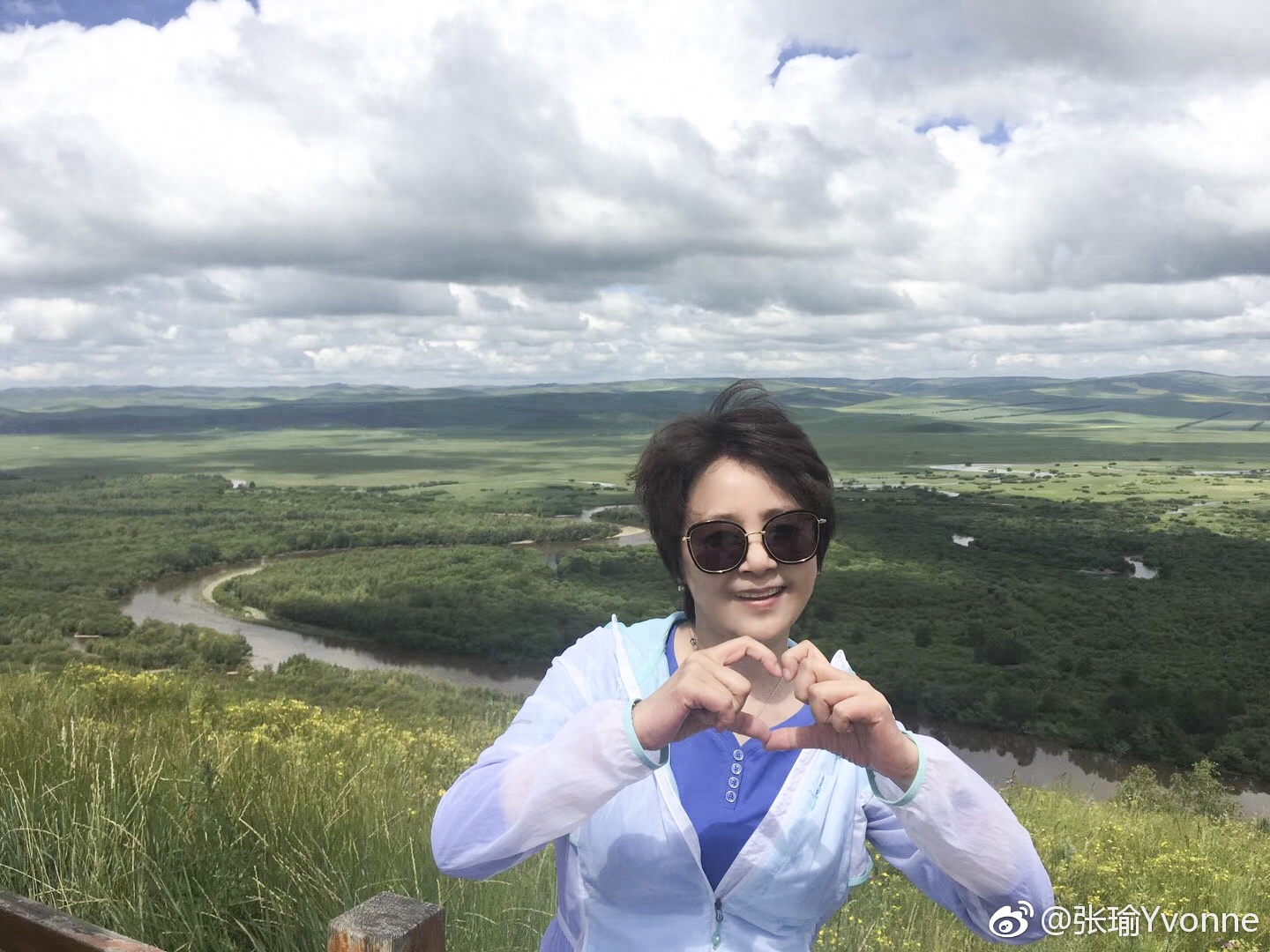 当年四冠王张瑜61岁风范犹存,忘不掉庐山恋情,听不够美妙知音