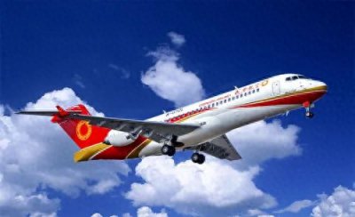 ​ARJ21的前面和后面