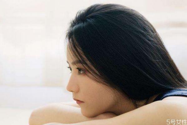 头婚女嫁二婚男的悲哀有哪些 头婚女嫁二婚男坏处 头婚女嫁二婚男的悲哀有哪些 头婚女嫁二婚男坏处