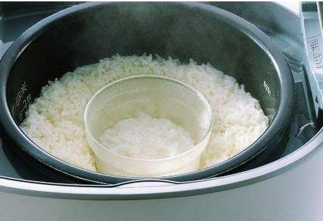 不用电饭锅怎么煮饭?煮饭时饭和水的比例是多少 不用电饭锅怎么煮饭?煮饭时饭和水的比例是多少