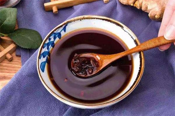 姜糖膏什么时候喝最好 姜糖膏空腹喝还是饭后喝 姜糖膏什么时候喝最好 姜糖膏空腹喝还是饭后喝