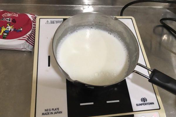 牛奶可以煮泡面吗 牛奶煮泡面的做法 牛奶可以煮泡面吗 牛奶煮泡面的做法