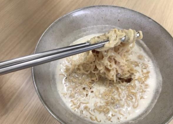 牛奶可以煮泡面吗 牛奶煮泡面的做法 牛奶可以煮泡面吗 牛奶煮泡面的做法