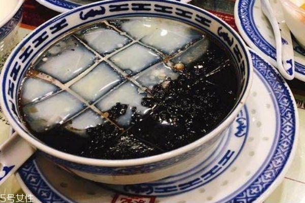 龟苓膏怎么样 龟苓膏的功效与作用 龟苓膏怎么样 龟苓膏的功效与作用