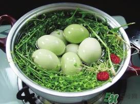 荠菜和鸭蛋能一起吃吗?荠菜可以煮鸭蛋吗? 荠菜和鸭蛋能一起吃吗?荠菜可以煮鸭蛋吗?