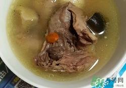 鸽子汤放什么材料炖最好?鸽子汤放什么最营养