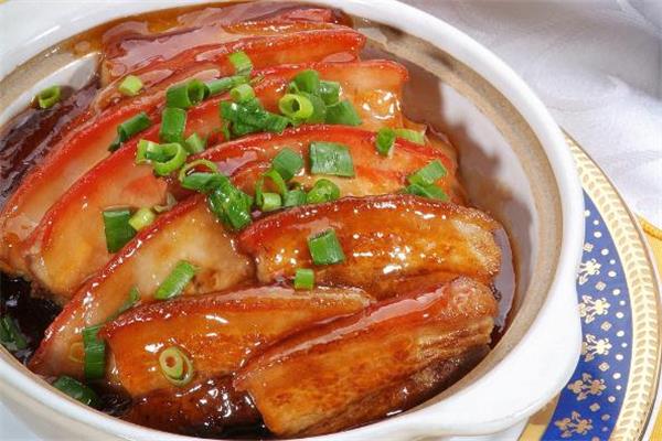 荔浦芋头扣肉的做法 肥而不腻 荔浦芋头扣肉的做法 肥而不腻
