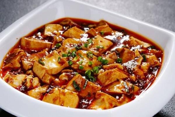 麻婆豆腐可以放老抽吗 当然是可以的