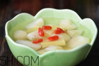 ​荸荠和菱角可以一起吃吗？荸荠和菱角一起吃好不好？
