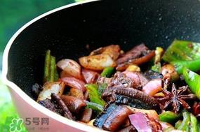 黄鳝和土豆可以一起吃吗?土豆炖黄鳝怎么做? 黄鳝和土豆可以一起吃吗?土豆炖黄鳝怎么做?